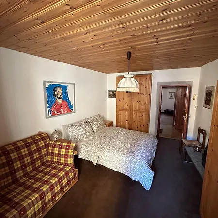 Casa Lalla Affittasi Nel Centro Di Poschiavo